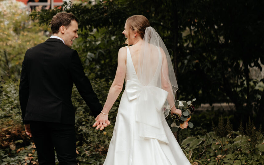 Temple's Country Weddings bride and groom during a garden ceremony