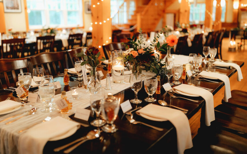 Temple's wedding reception venue set table